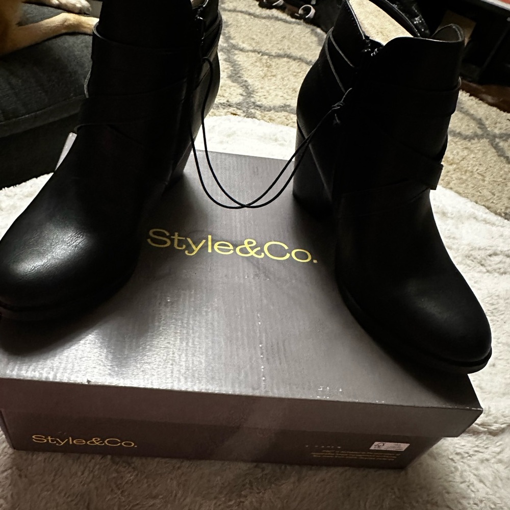 Style & Co. Women's Elegant Black Ankle Booties